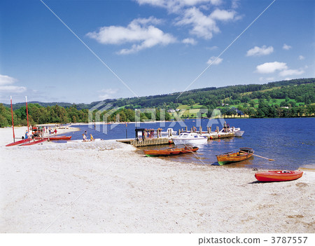 Lake Coniston in the Lake District Lake Coniston in the Lake District 3787557