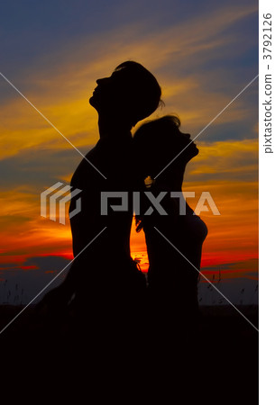 loving couple 3792126