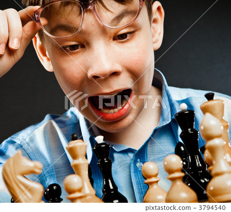 Nerd play chess Nerd play chess 3794540