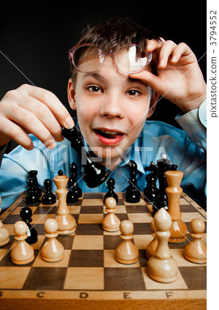 Nerd play chess Nerd play chess 3794552