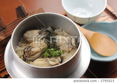 Oyster cooked rice 3795823