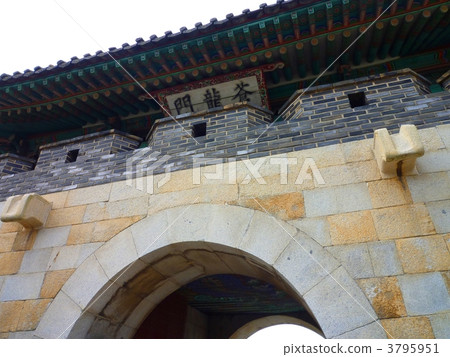 Suwon Hwaseong Fortress Korea 3795951
