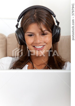 Woman with headphones 3797941