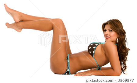 bikini woman 3809877