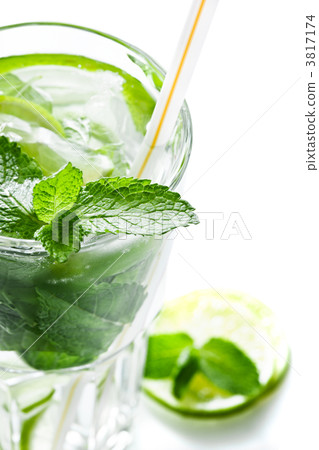 Mojito cocktail 3817174