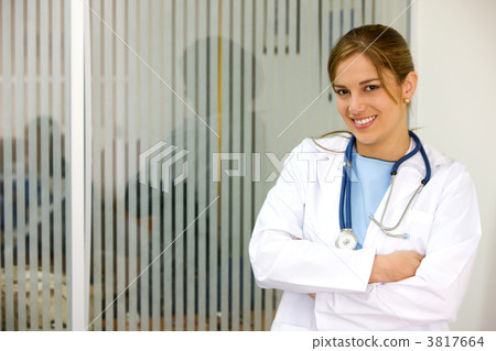 female doctor 3817664
