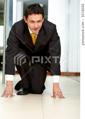 business man ready to race 3818688