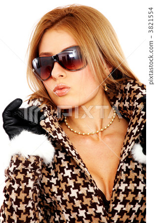 fashionable woman 3821554