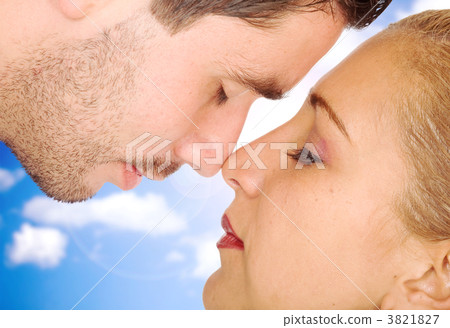 couple in love 3821827