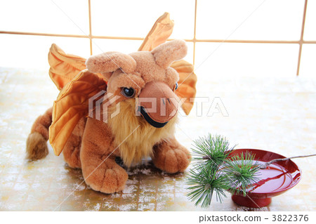 Dragon and the cup 01 3822376