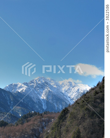 Distant view of Kai Komagatake in winter 3822586