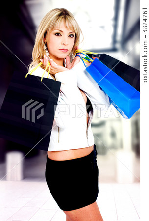 fashion girl out shopping 3824761