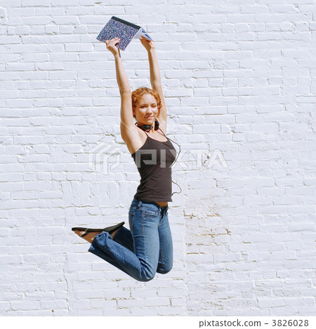 Urban Girl 3826028