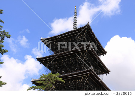 Shikoku Buddha 75th Buddhist "Zentsuji" five-storied pagoda of Higashi-in (Gakuin) 3828015