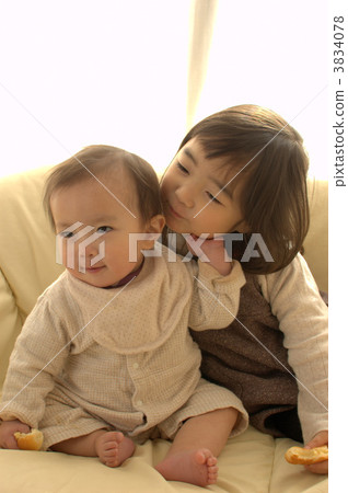 Sister playful Sister playful 3834078