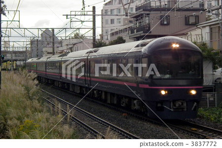 Hana 485 series near Yabe 3837772