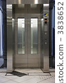 電梯廳 3838652