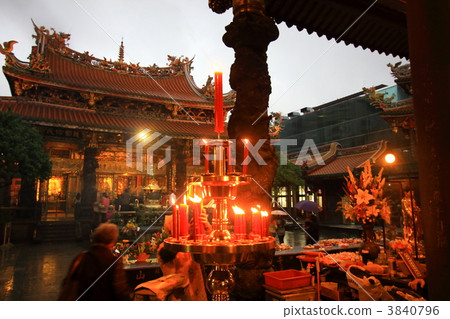 Longshan Temple D Longshan Temple D 3840796