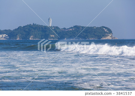 江之島面向湘南海岸的沙灘 3841537