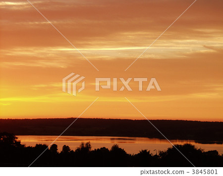 lake sunset 3845801