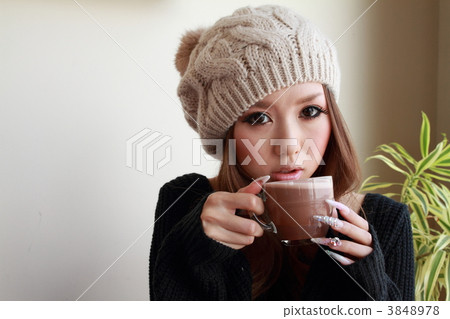 仲冬美麗的女人 仲冬美麗的女人 3848978