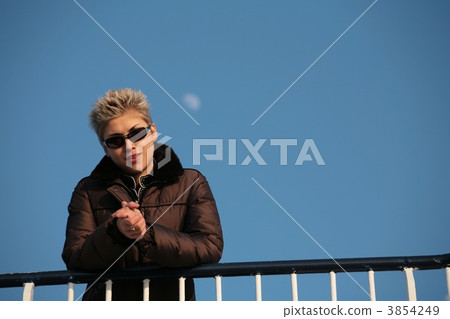 woman on ferry 3854249