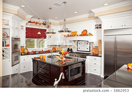 Beautiful Custom Kitchen Interior Beautiful Custom Kitchen Interior 3862953