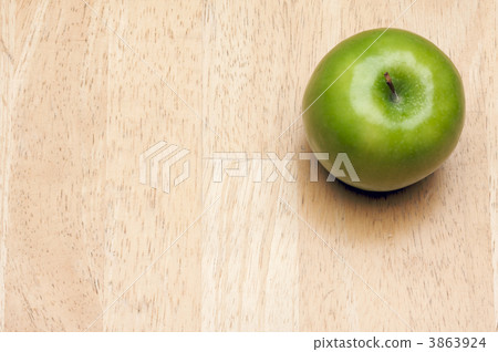 Apple Overhead on Wood 3863924