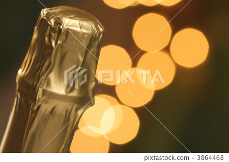 Champagne Neck with Blurry Lights 3864468
