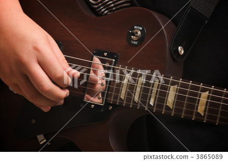 Musician Plays His Gibson 3865089