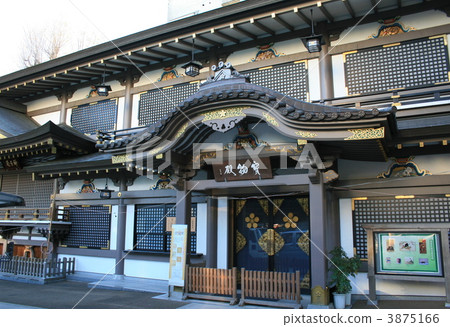 Visit Yushima Tenjin, which is filled with students who passed successfully 3875166