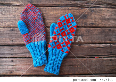 Hand-knitted gloves: Scandinavian-style mittens 3875199