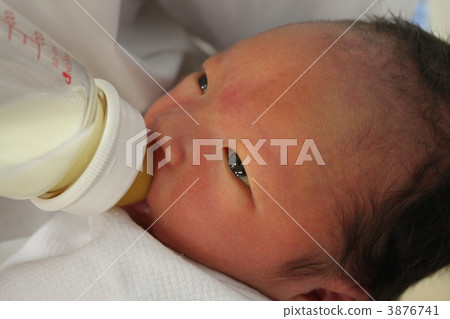 Newborn 3876741