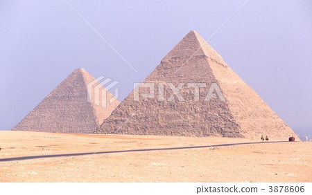  Pyramid 3878606
