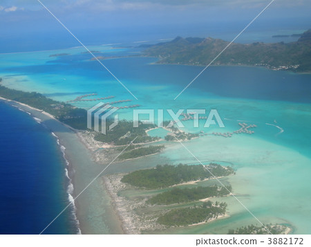 From Tahiti / Bora Bora Island sky 4 3882172