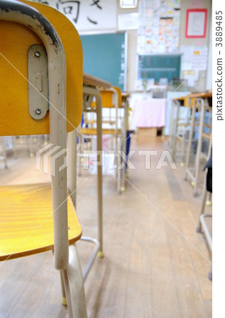 classroom, schoolroom, public facilities 3889485