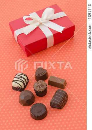 Chocolate and gift box Chocolate and gift box 3891548