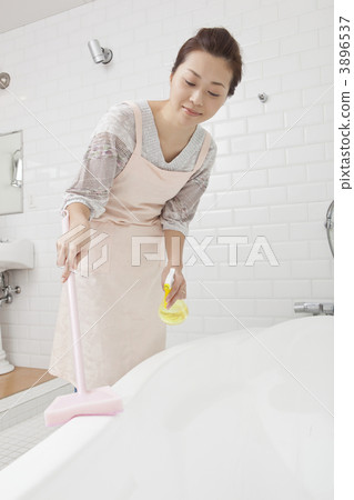 洗澡的婦女 洗澡的婦女 3896537