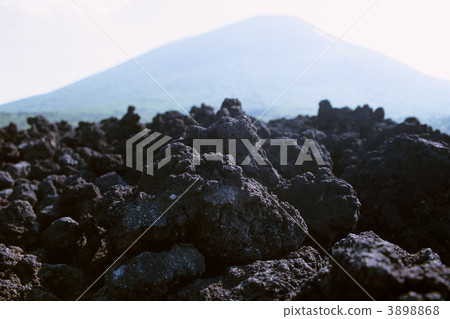 Iwateyama · Burning lava flow Iwateyama · Burning lava flow 3898868