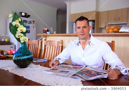 Greg 3904053
