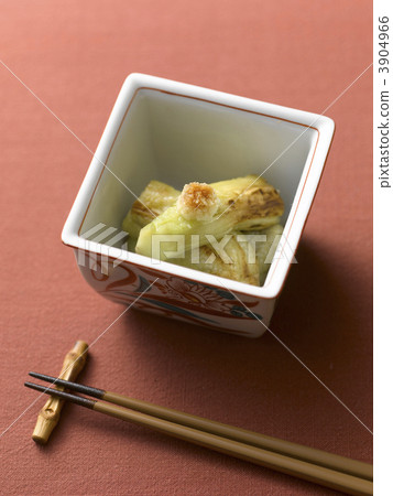 braised eggplant, lacquer ware, china 3904966