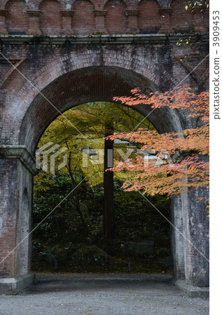 清晨南禪寺水道城堡 清晨南禪寺水道城堡 3909453