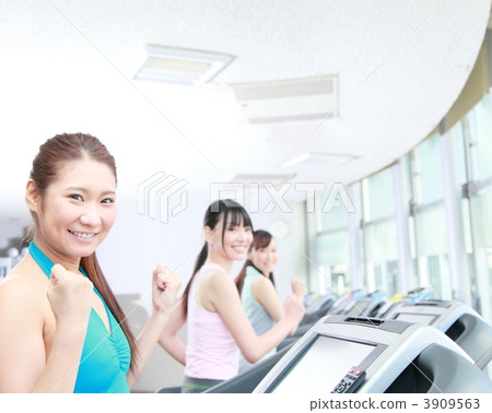 體育健身房 體育健身房 3909563