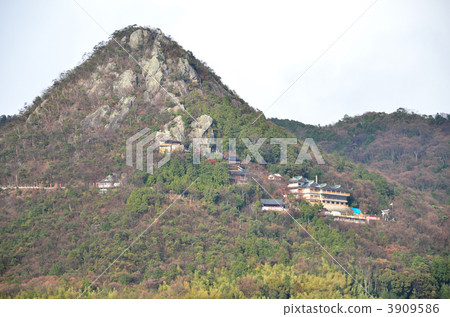 shrines and temples, giant rock, higashiomi city 3909586