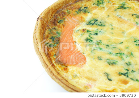 Quiche of salmon and spinach 3909720