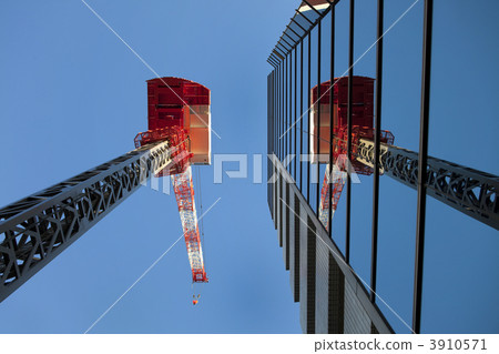 Udon noodle with fried noodles 3910571