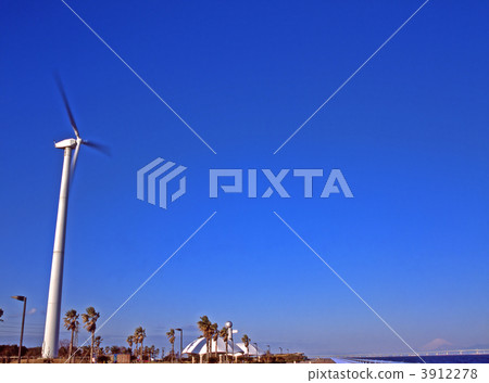 千葉縣袖浦市的風景與富士山“熱帶風情的風車和富士山” 3912278