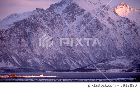 羅弗敦群島 3912850