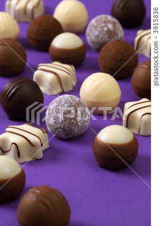Chocolates and truffles 3915836