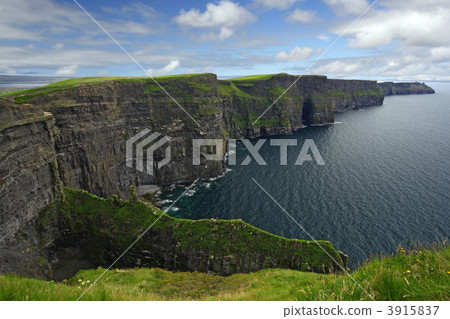 Cliffs of Moher 3915837